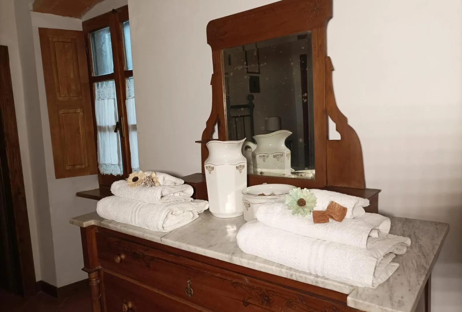 Tuscan Rooms Greve in Chianti Apartment